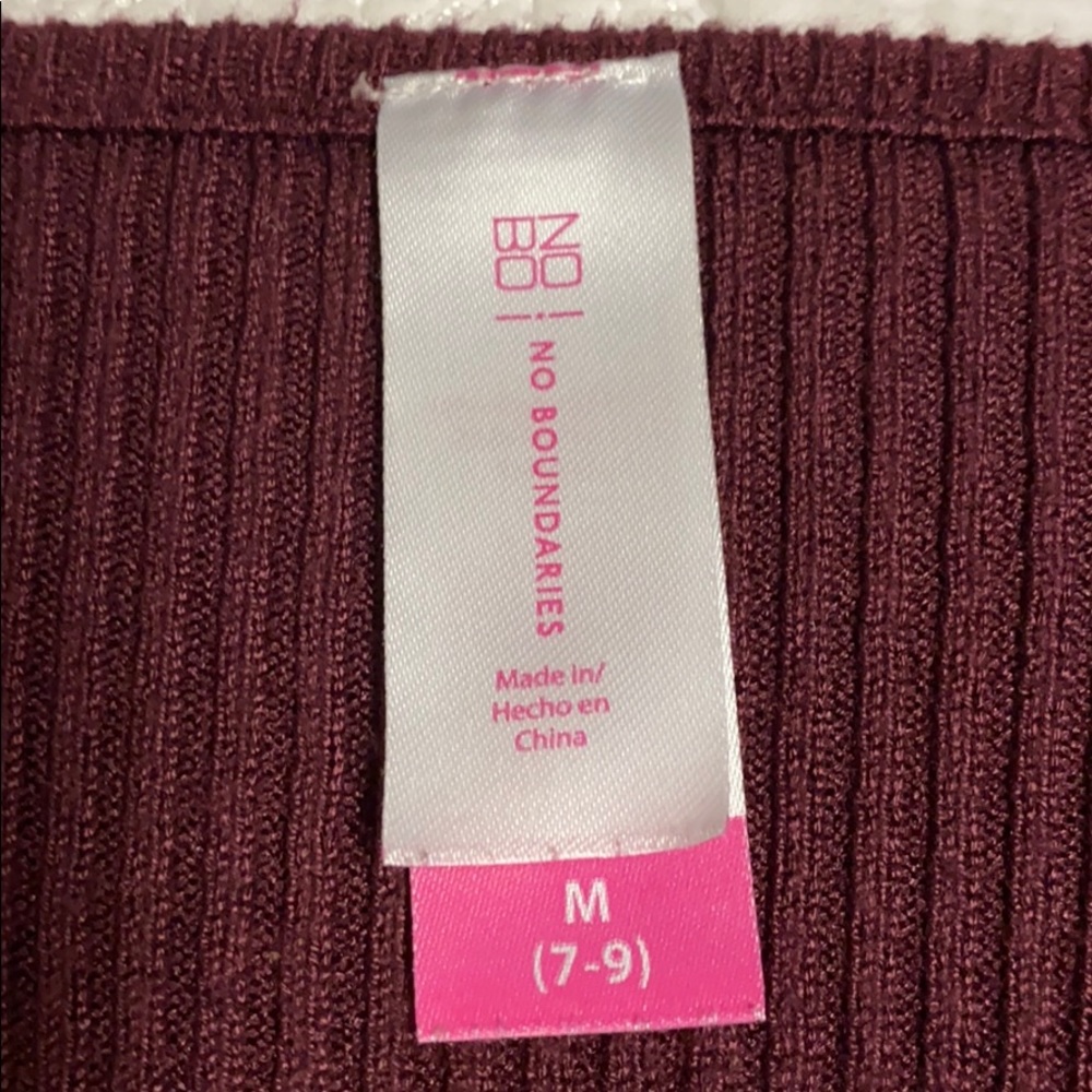 Women’s long sleeve cute Burgundy sweater - Picture 5 of 7